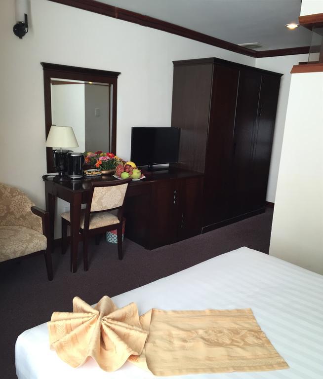 Dong Kinh A Hotel โฮจิมินห์ซิตี้ ภายนอก รูปภาพ