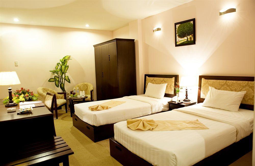 Dong Kinh A Hotel โฮจิมินห์ซิตี้ ภายนอก รูปภาพ
