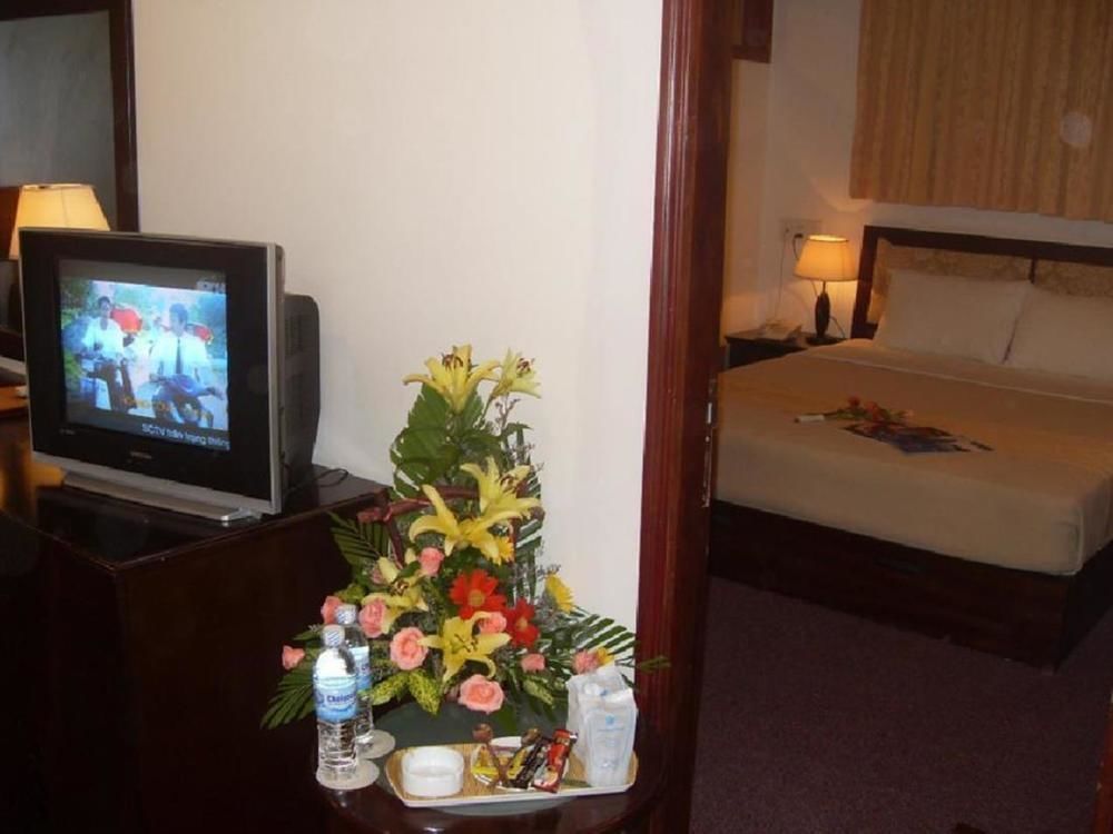 Dong Kinh A Hotel โฮจิมินห์ซิตี้ ภายนอก รูปภาพ