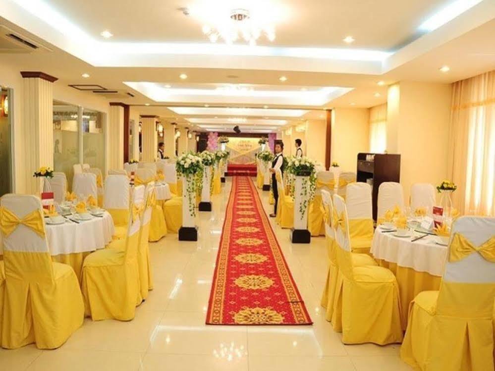 Dong Kinh A Hotel โฮจิมินห์ซิตี้ ภายนอก รูปภาพ