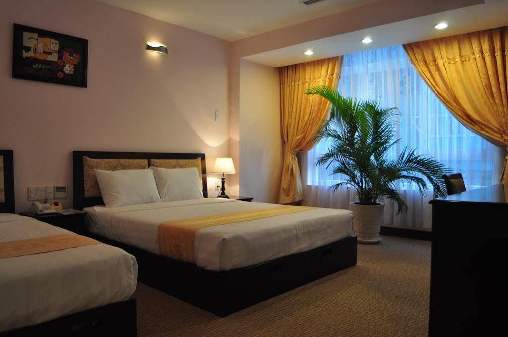 Dong Kinh A Hotel โฮจิมินห์ซิตี้ ภายนอก รูปภาพ